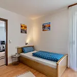 Heidi Kimmig Apartment *